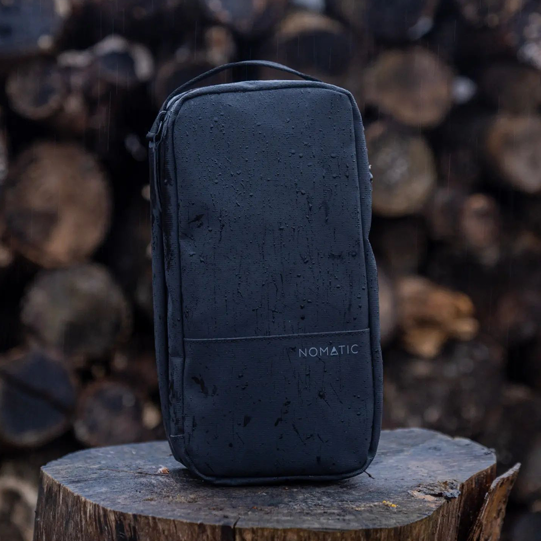 Toiletry Bag 2.0 - Storming Gravity