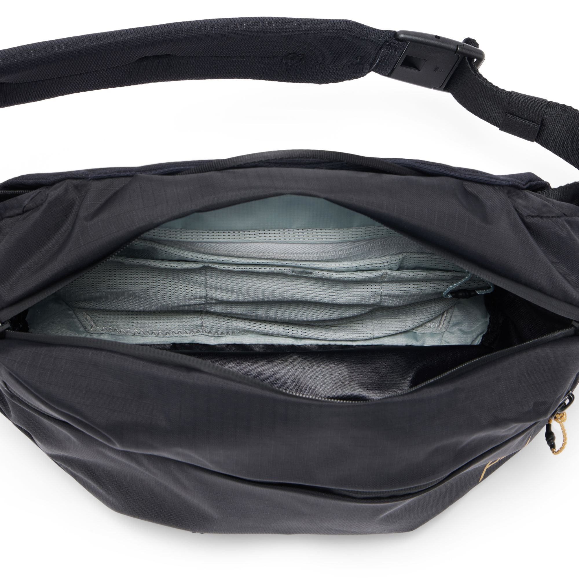 Outdoor Sling 7L - Storming Gravity
