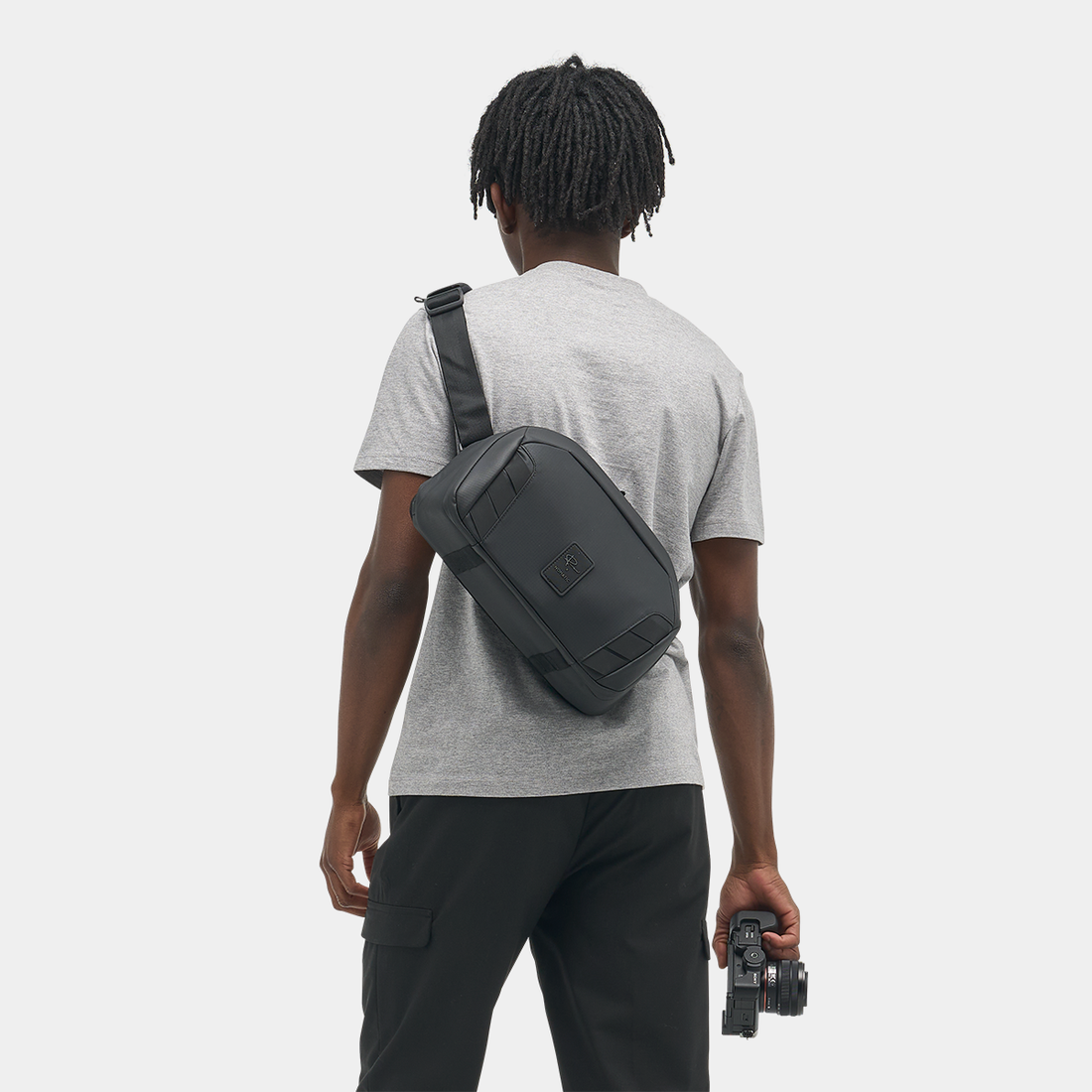 Mckinnon Camera Sling 8L - Storming Gravity
