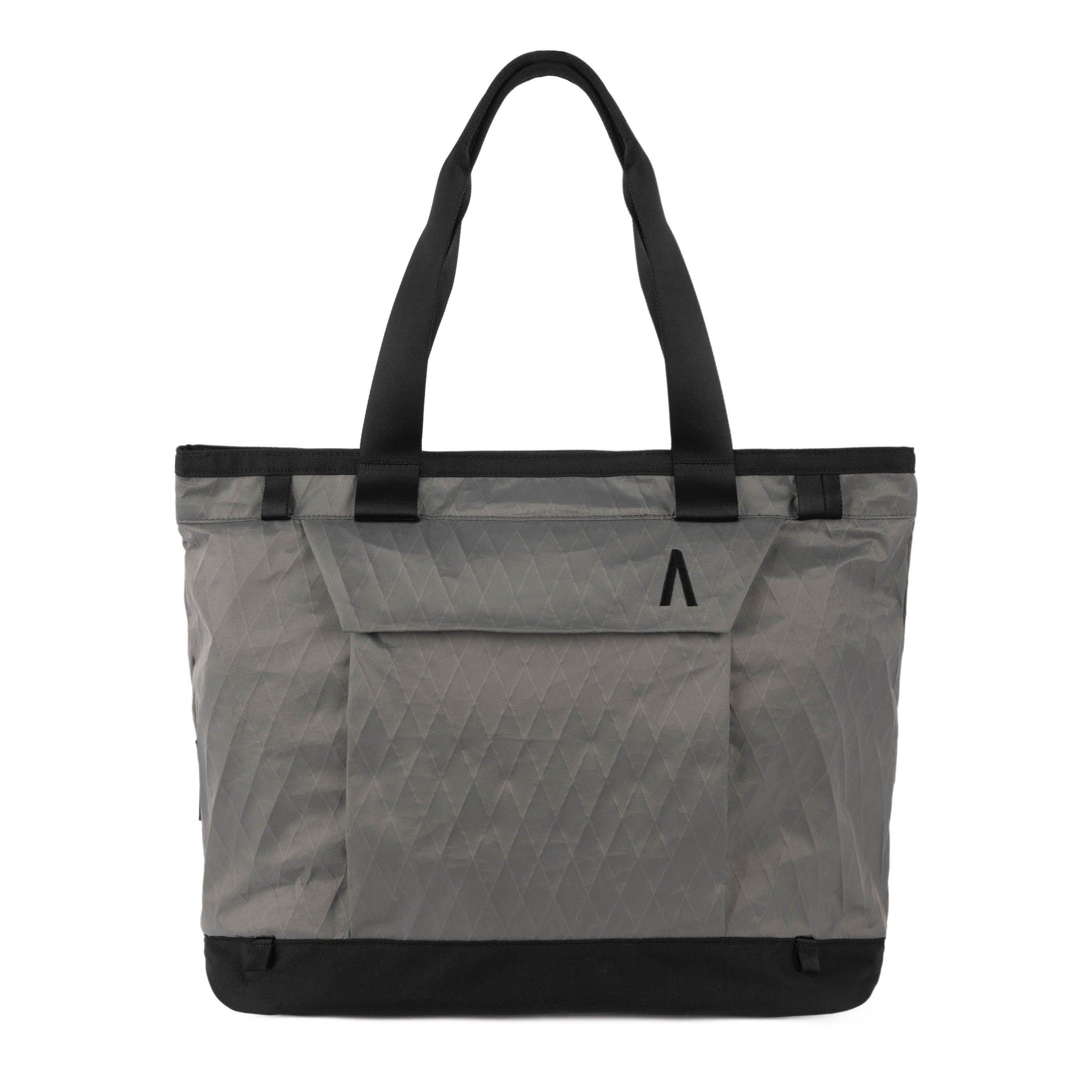 Rennen Tote Bag - Storming Gravity