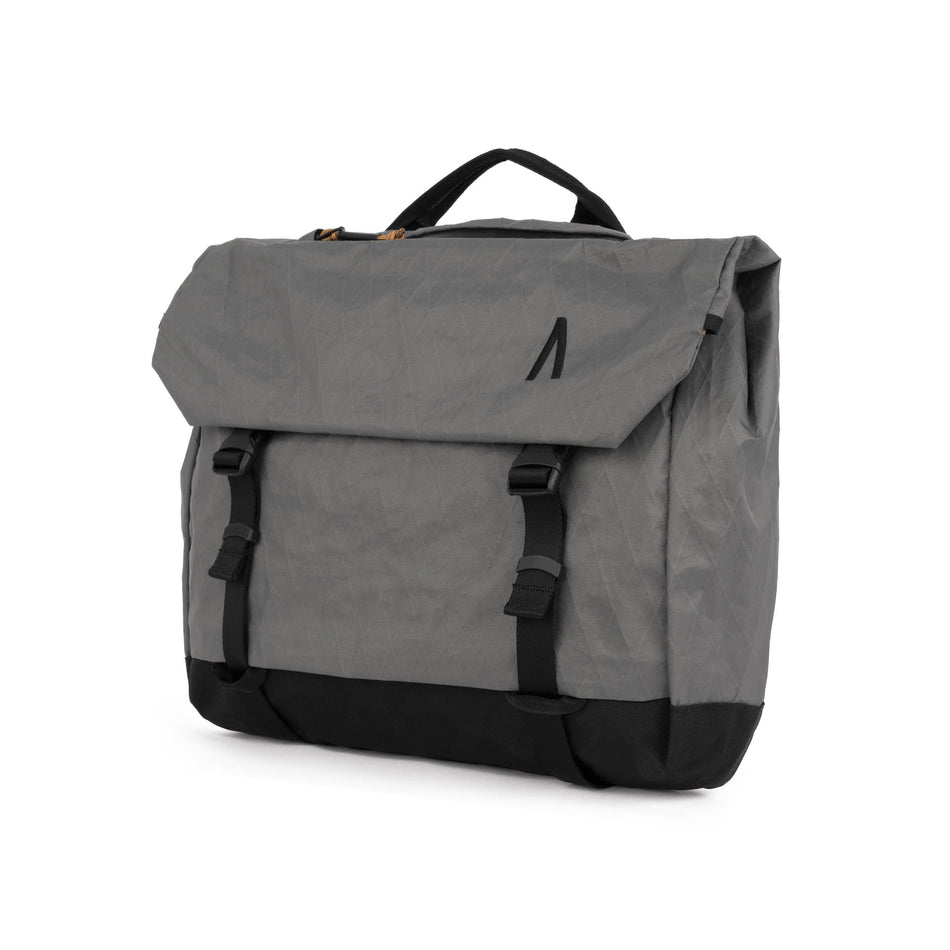 Rennen Shoulder Bag 10L - Storming Gravity