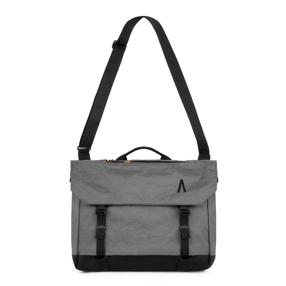 Rennen Shoulder Bag 10L - Storming Gravity
