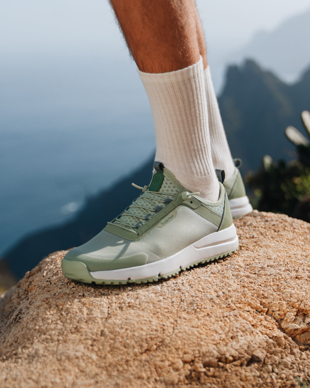 All-Terrain - Sneaker for Any Type of Journey - Storming Gravity