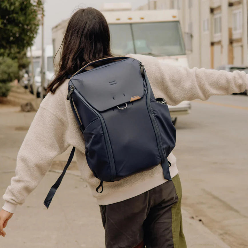 Everyday Backpack 20/30L V2 - Storming Gravity