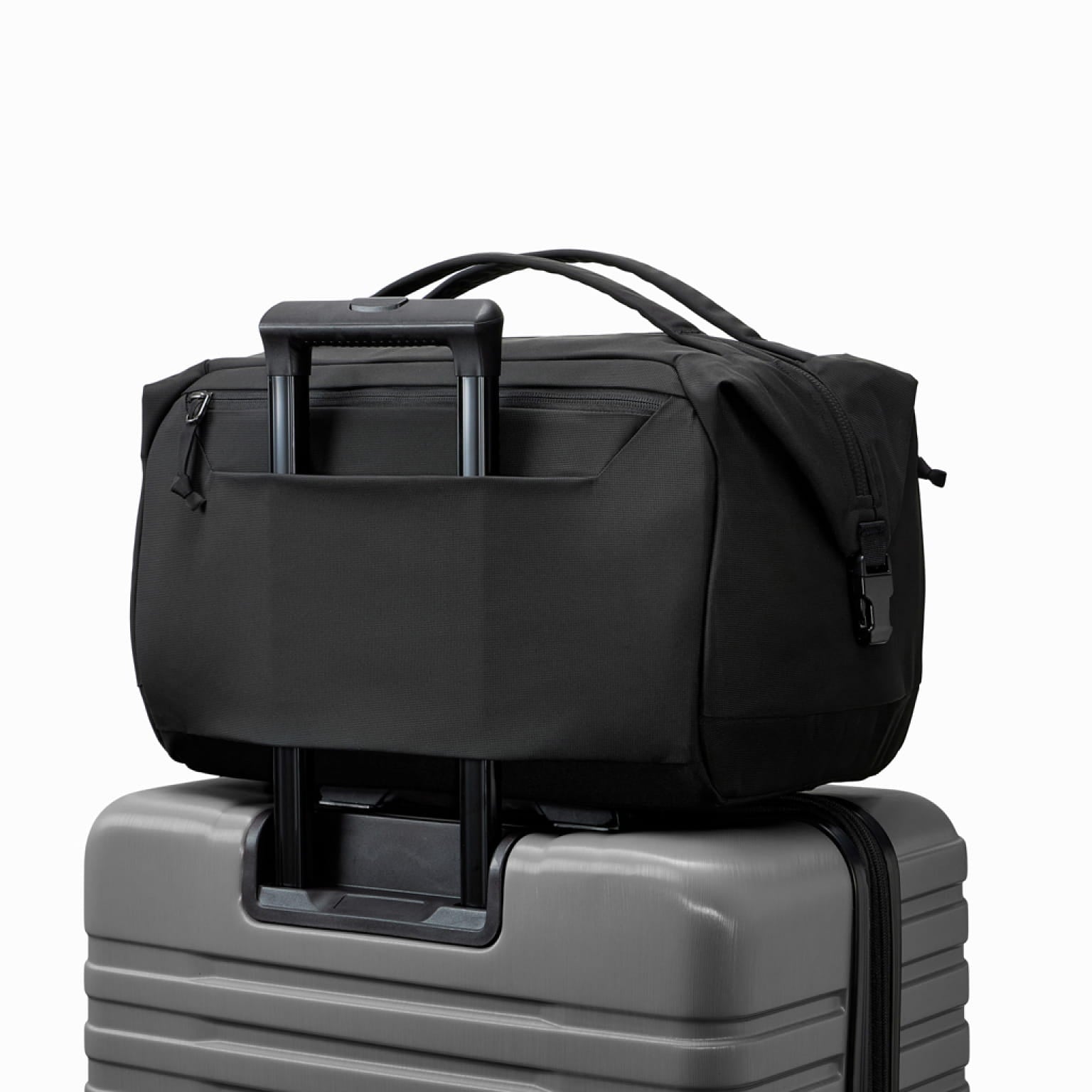Transit Duffel 25L / 35L - Storming Gravity