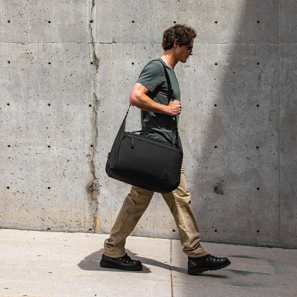 Transit Duffel 35L - Storming Gravity