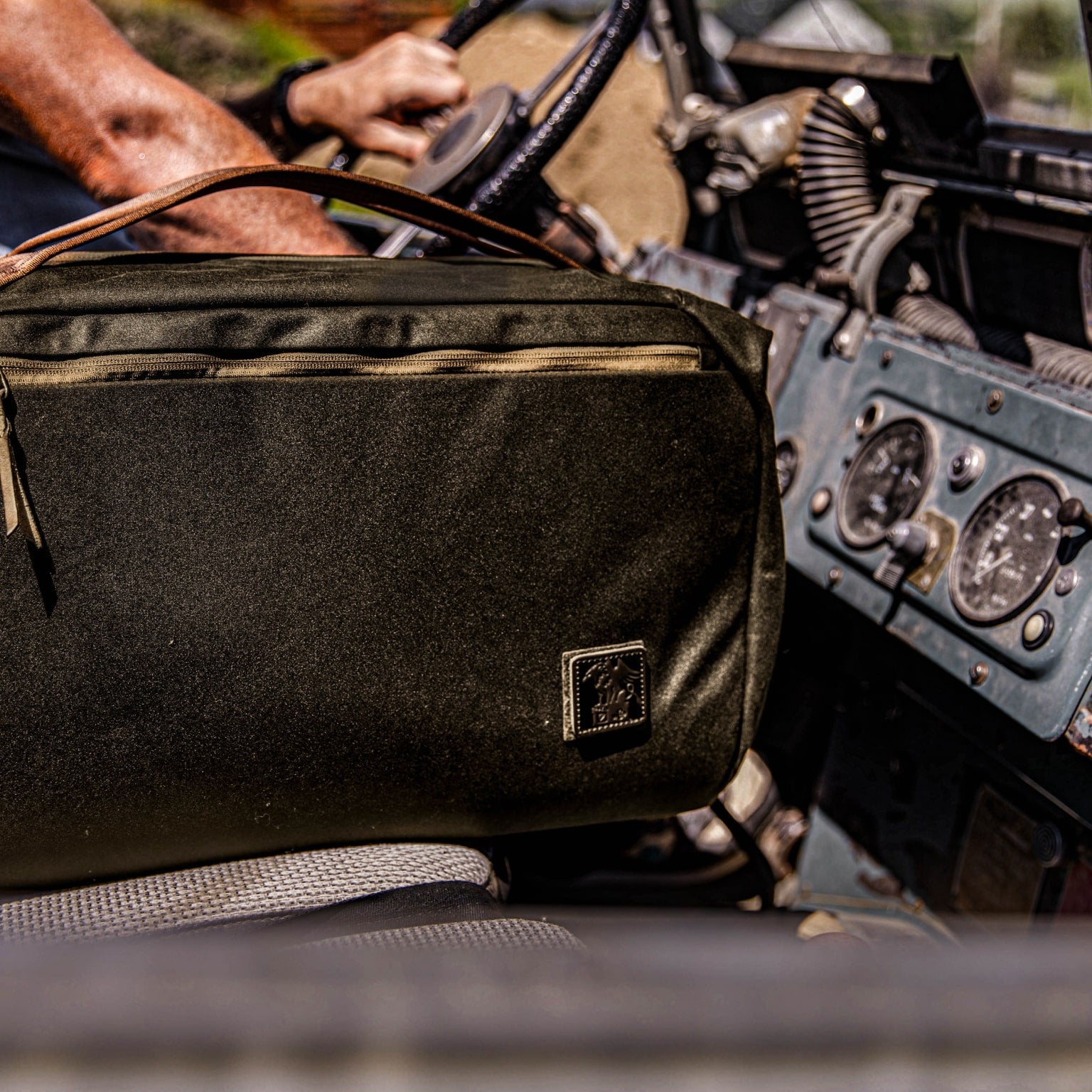 Transit Duffel 35L - Griffin Edition