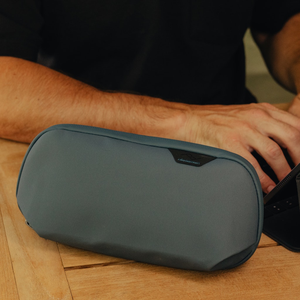 Small Tech Pouch 1L - Storming Gravity