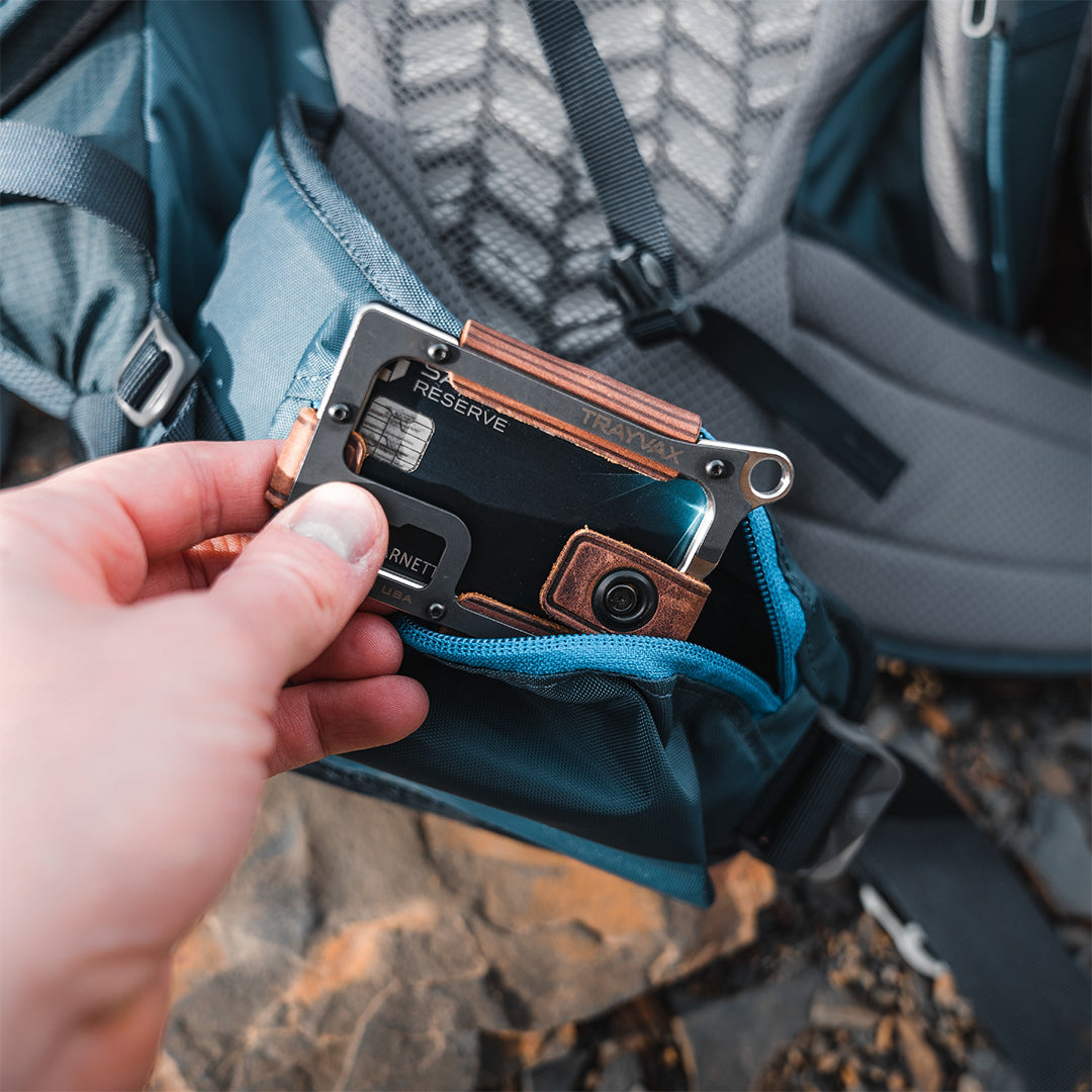 Trayvax Contour Wallet - Storming Gravity