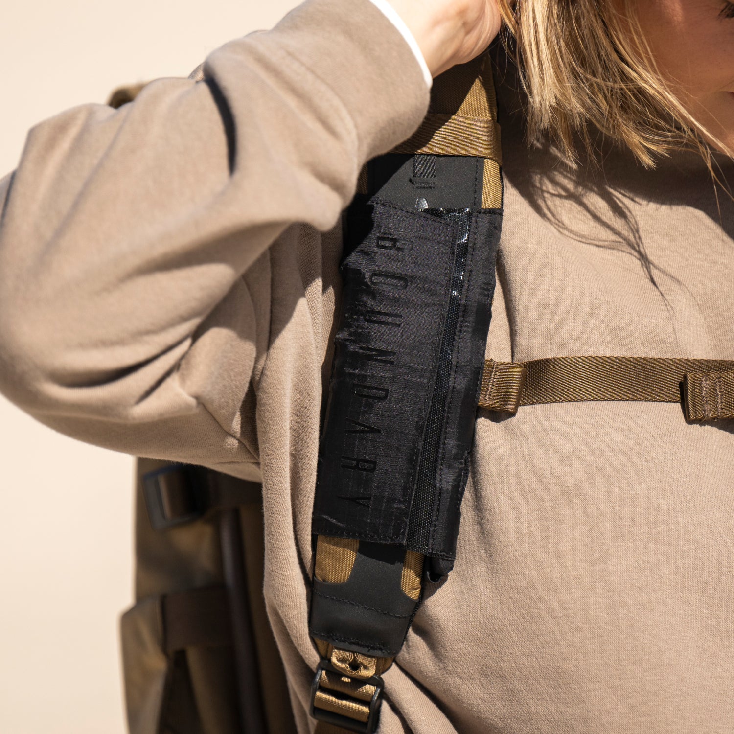Universal Bottle Pocket - Storming Gravity