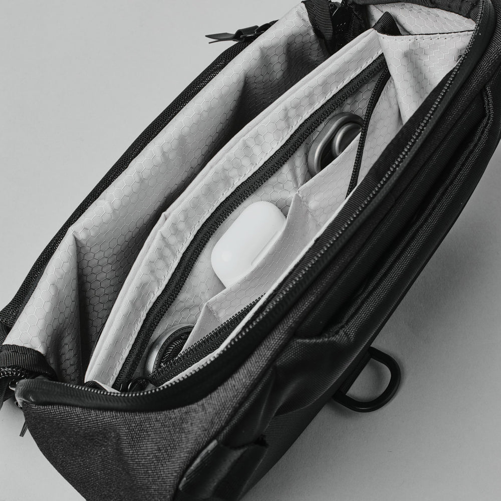 Vertex Pouch - Storming Gravity