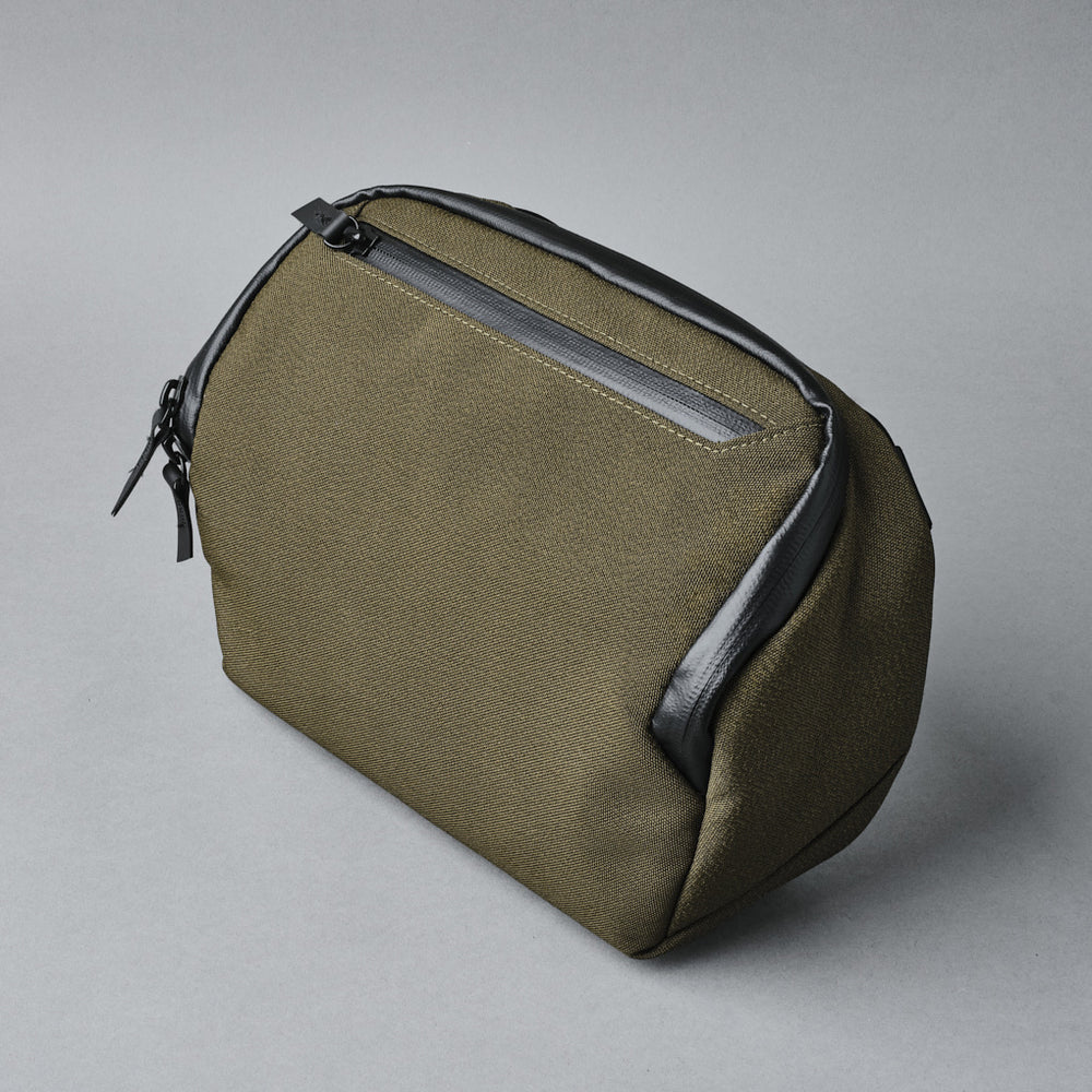 Vertex Pouch - Storming Gravity