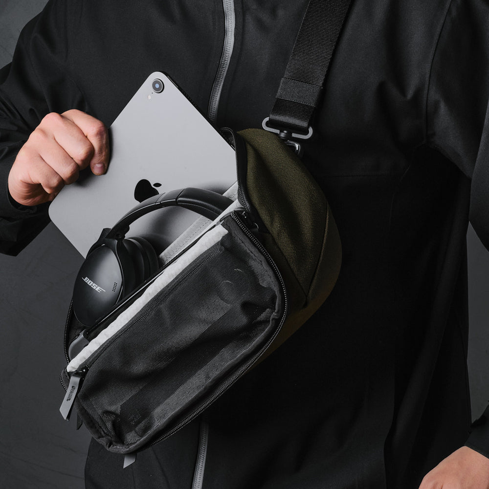 Vertex Pouch - Storming Gravity