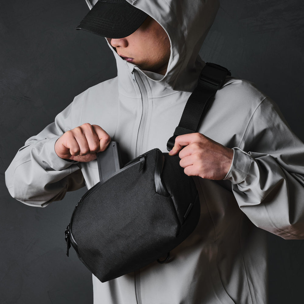 Vertex Pouch - Storming Gravity