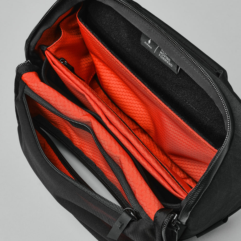 Vertex Pouch - Storming Gravity