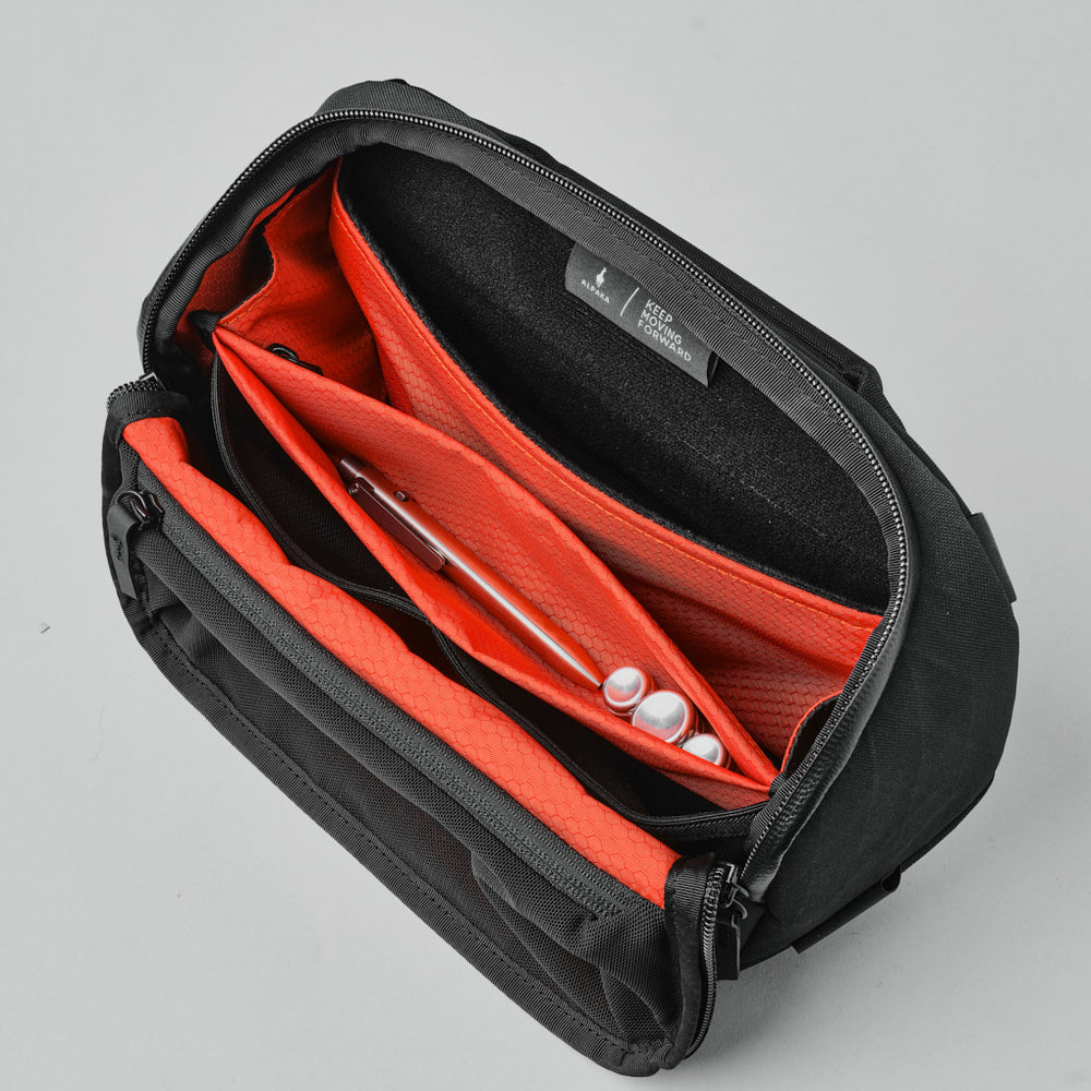 Vertex Pouch - Storming Gravity