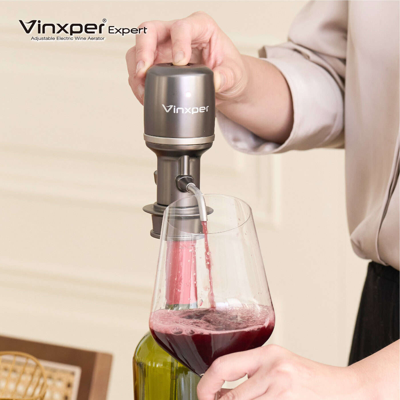 Vinxper Expert - Adjustable Electric Wine Aerator - Storming Gravity
