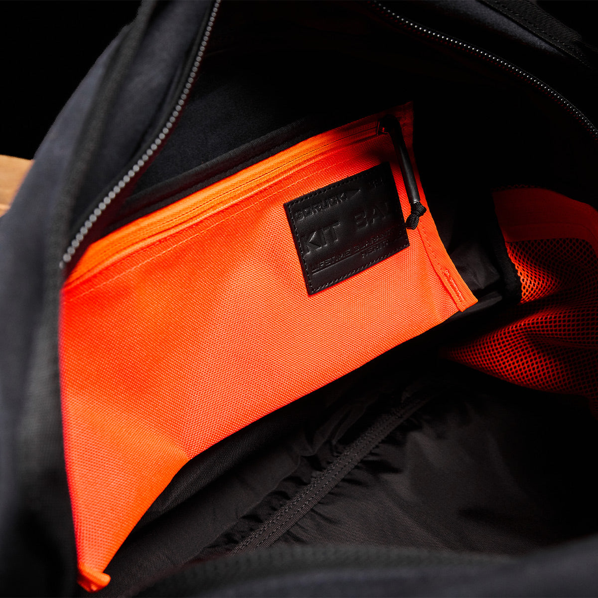 Kit Bag 32L - Waxed Canvas - Storming Gravity