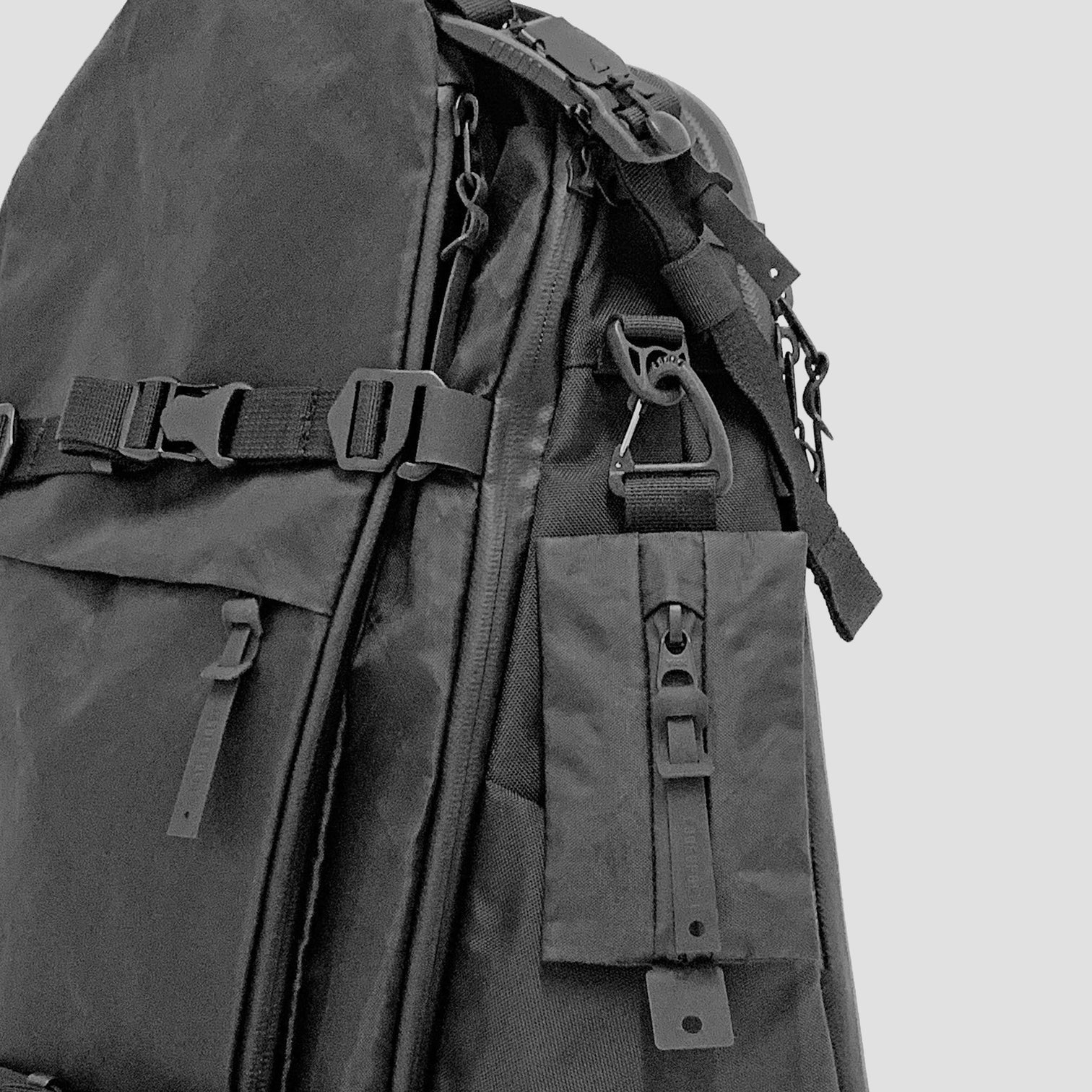 ANNEX ZIP (L) - Zipper Case - Storming Gravity