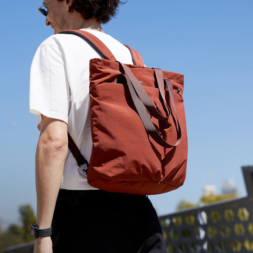Lite Totepack 18L - Storming Gravity