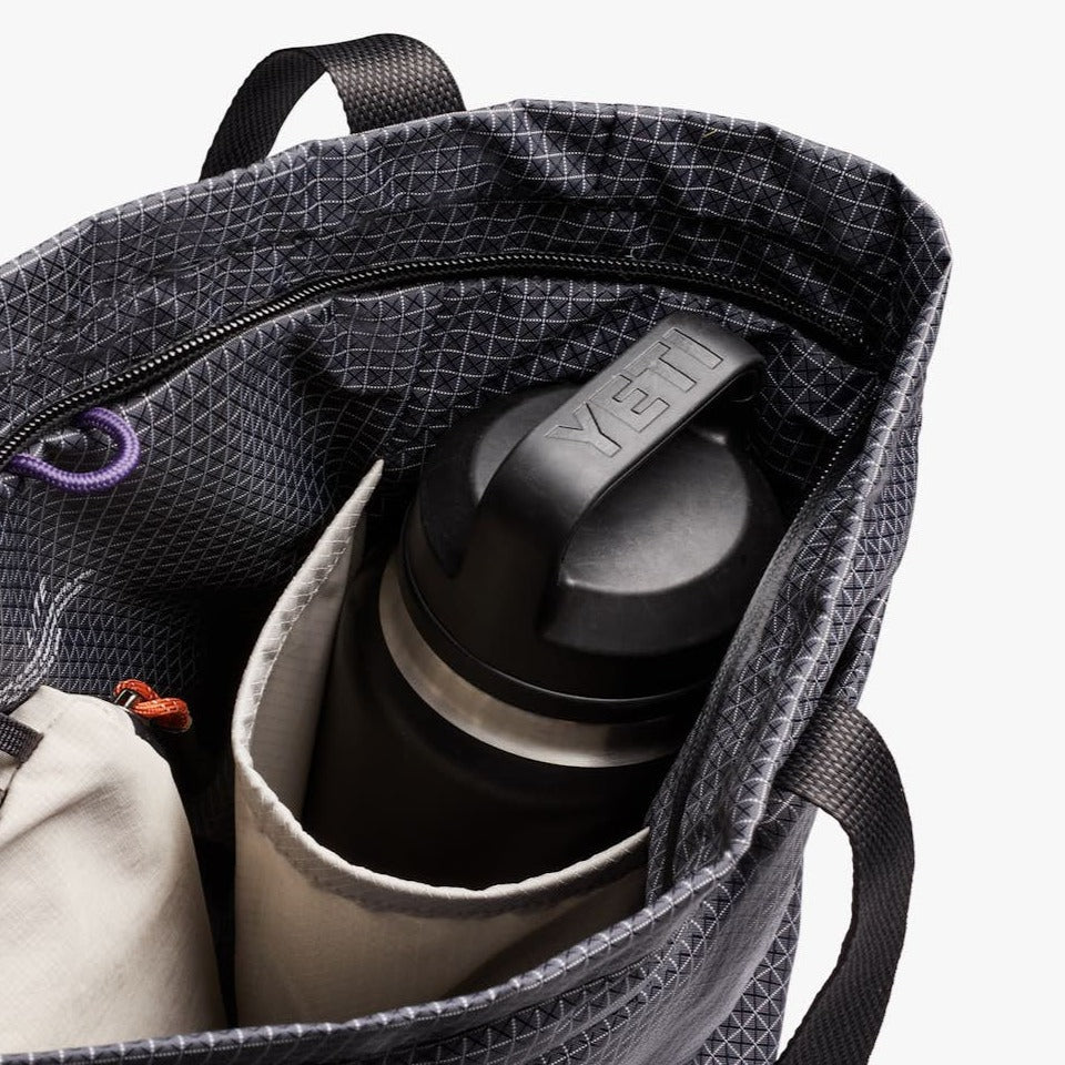 Lite Totepack 18L - Storming Gravity