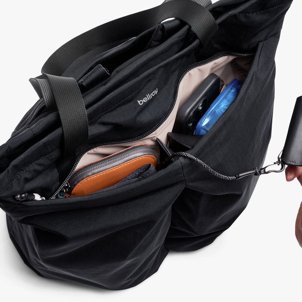 Lite Totepack 18L - Storming Gravity
