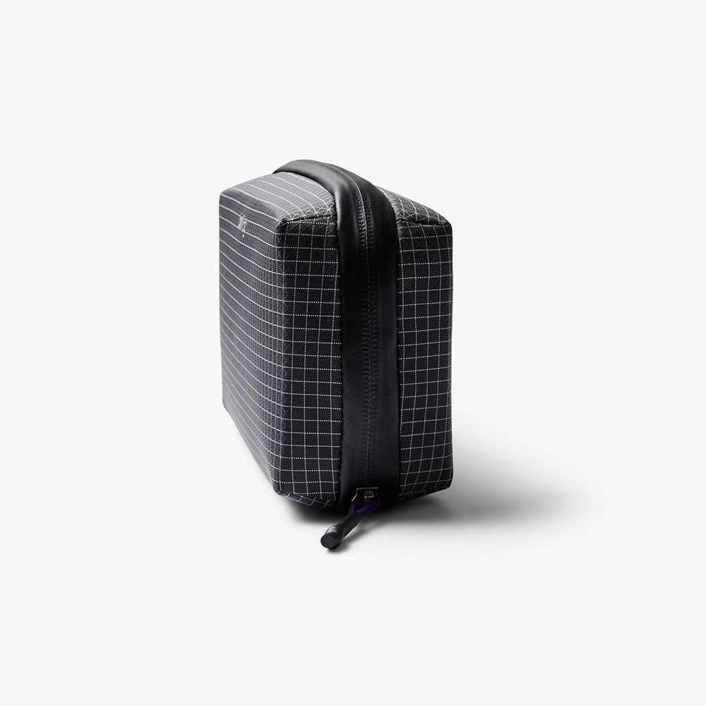 Bellroy Tech Kit - A clever zip pouch to store your tech accessories - Storming Gravity