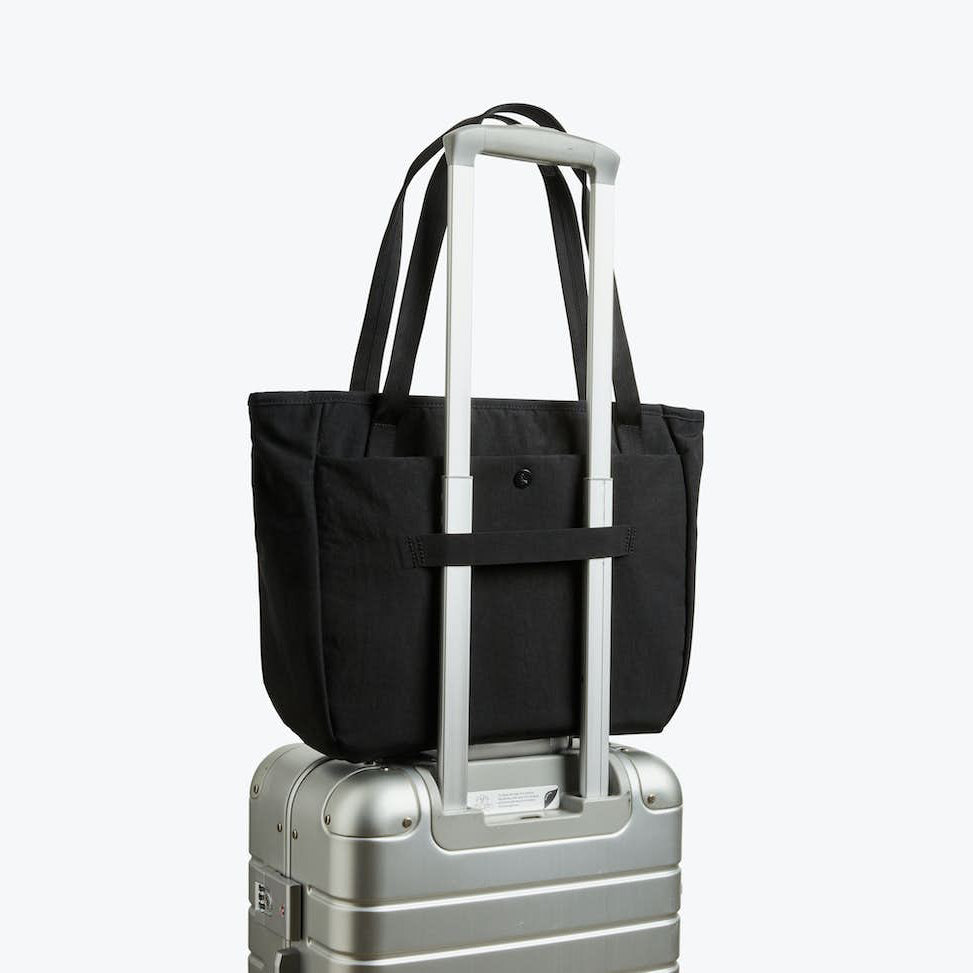Tokyo Wonder Tote 12L/15L - Storming Gravity