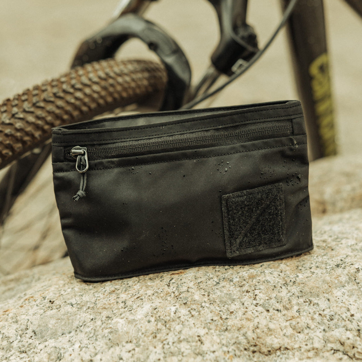 CIVIC Flat Pouch Biking Frontal View