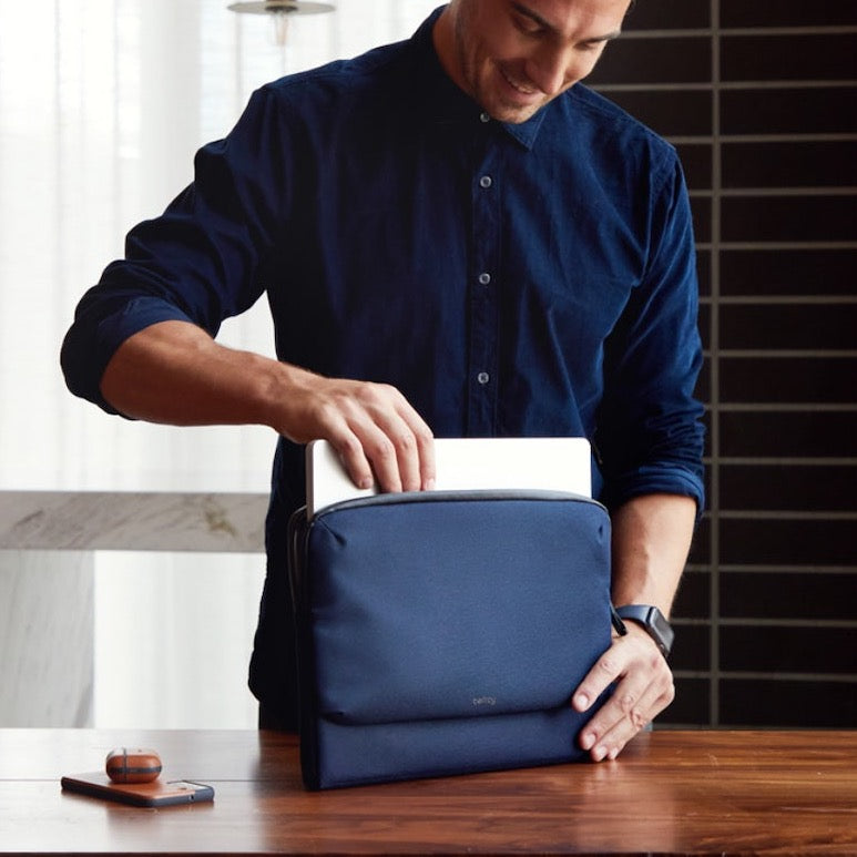 Bellroy Laptop Caddy - Storming Gravity