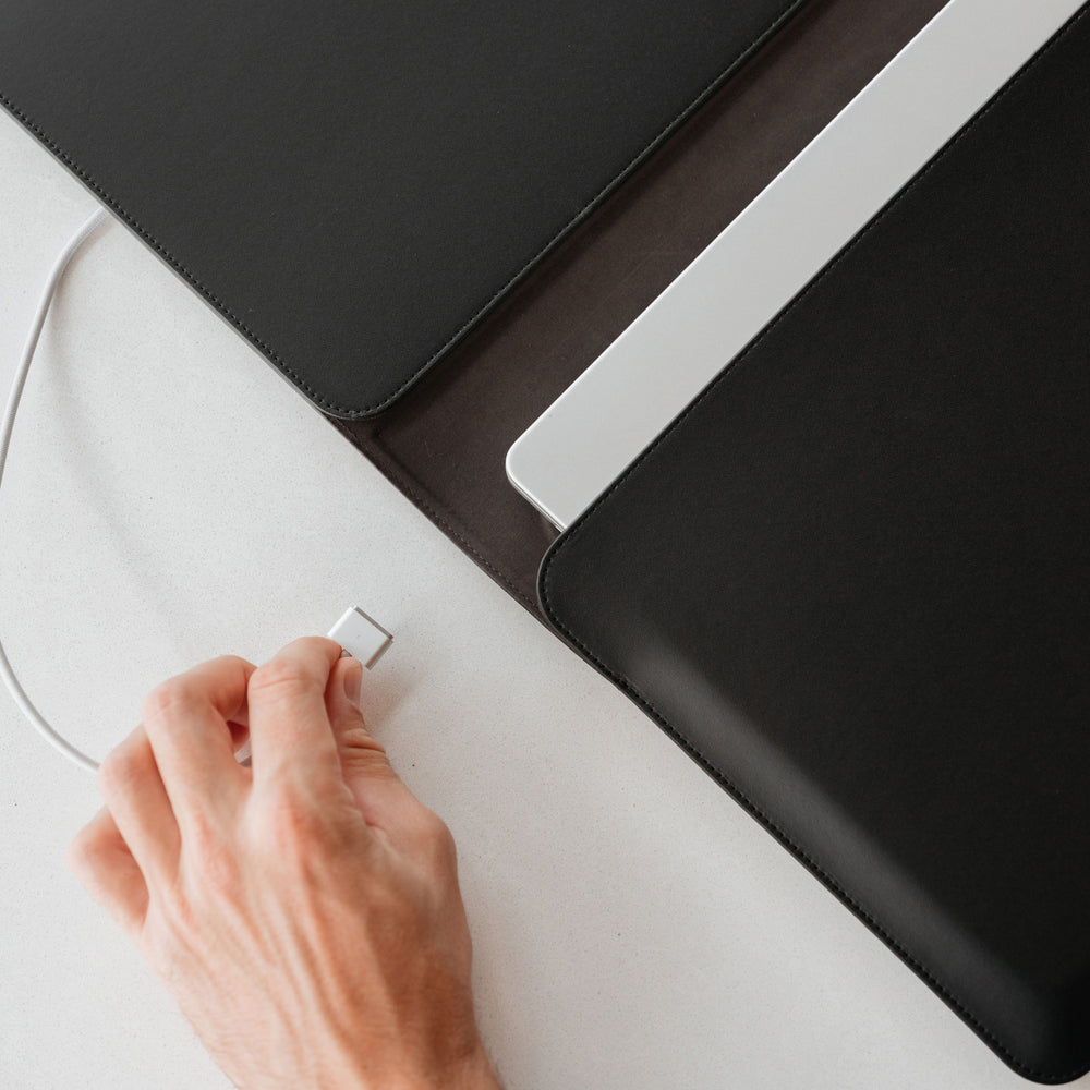 Hybrid Laptop Sleeve - Storming Gravity