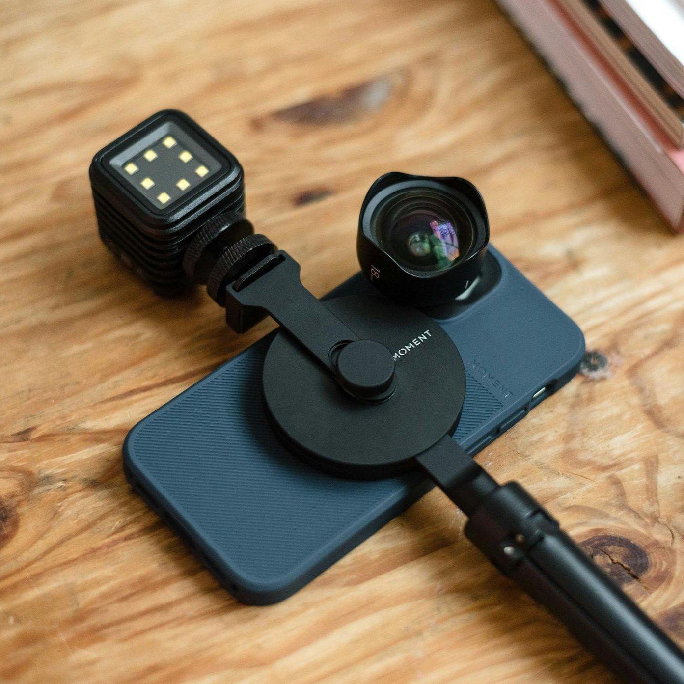 Tripod Mount for MagSafe - Storming Gravity