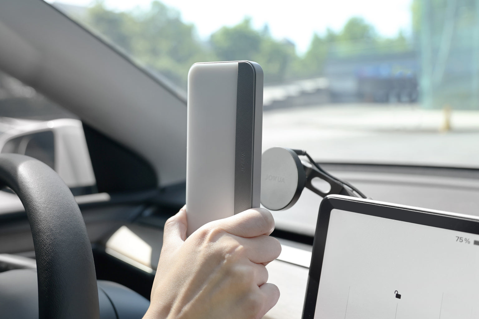 Portable LED Light Compatible with MagSafe Wireless Charging - Storming Gravity
