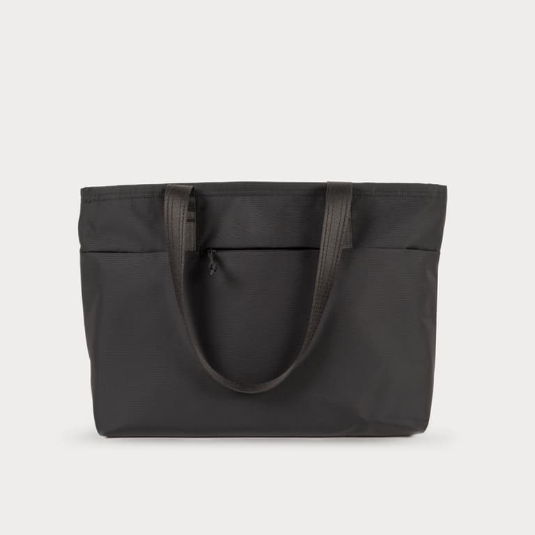 Everything Tech Tote 19L - Storming Gravity