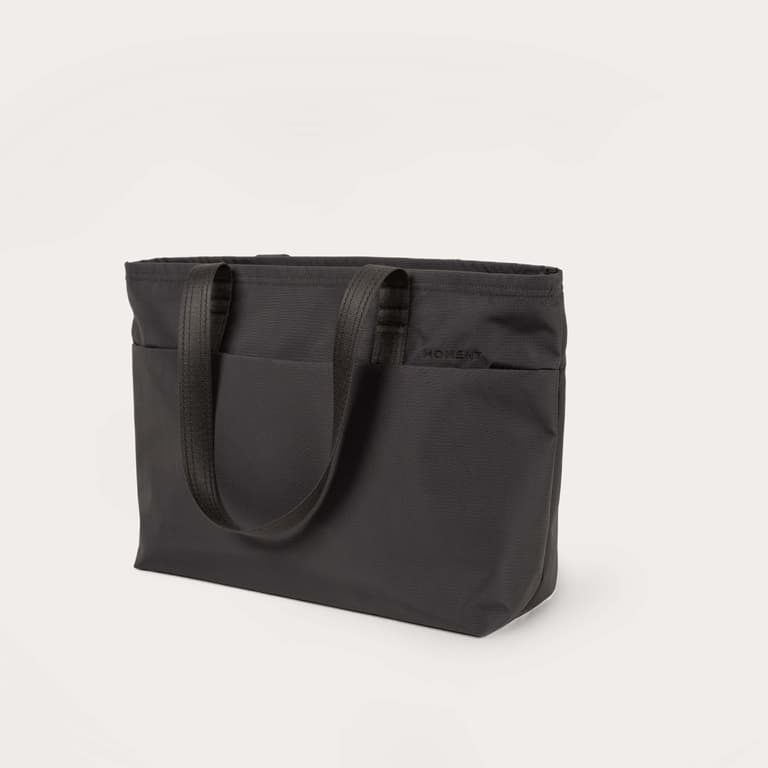 Everything Tech Tote 19L - Storming Gravity