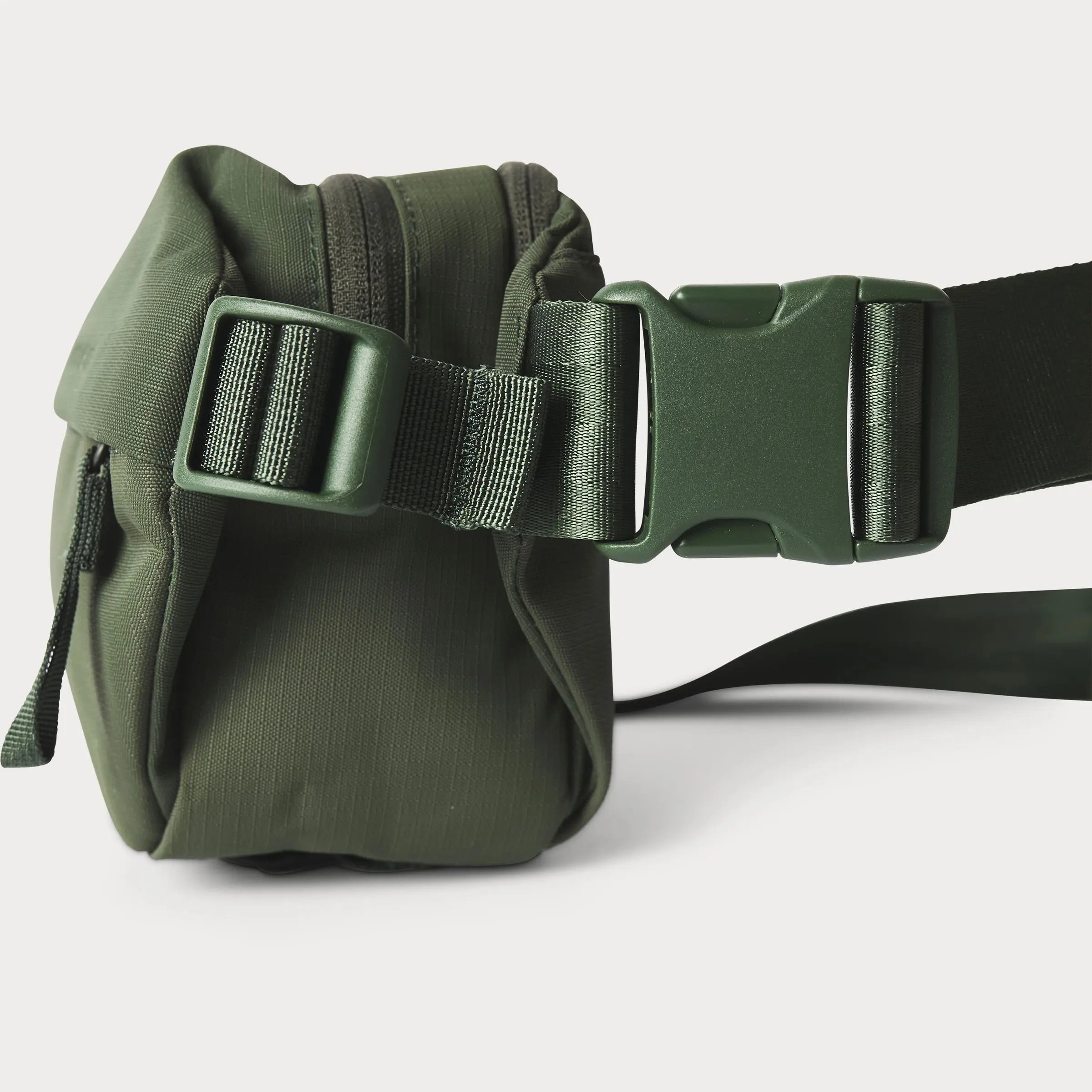 Everything Sling 2L - Storming Gravity