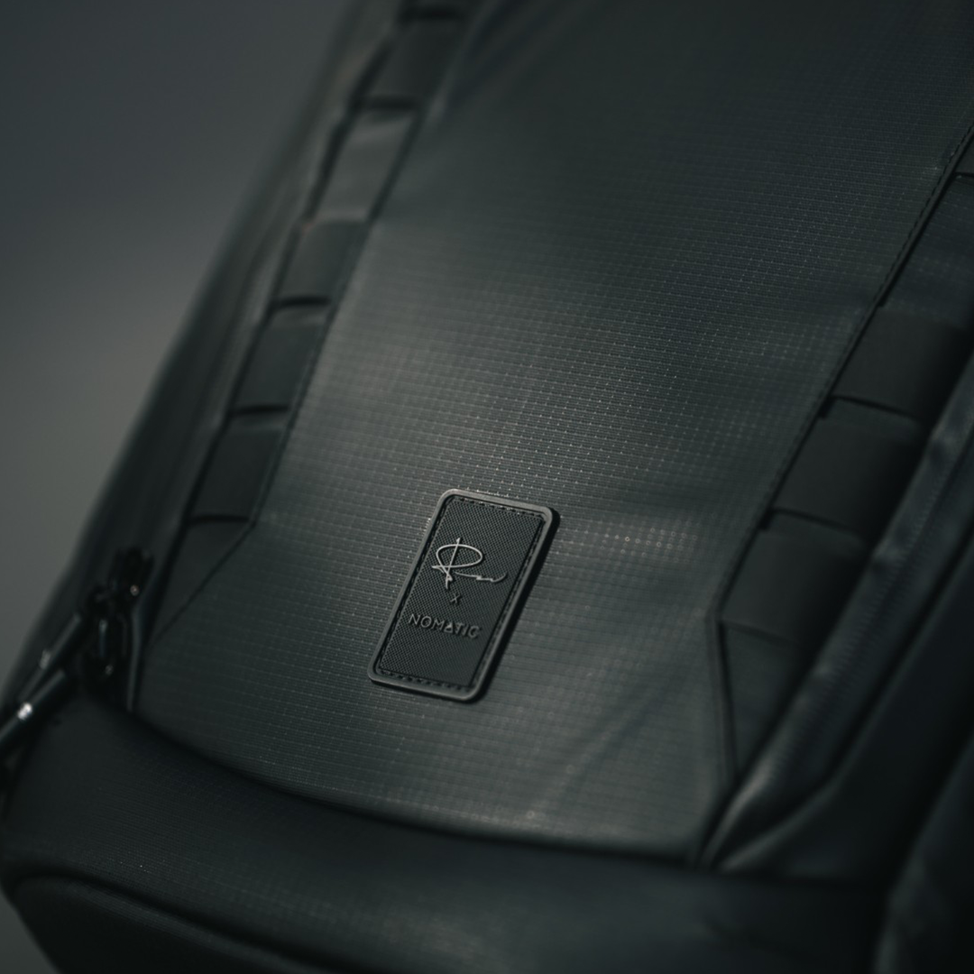 Mckinnon Camera Backpack 25L - Storming Gravity