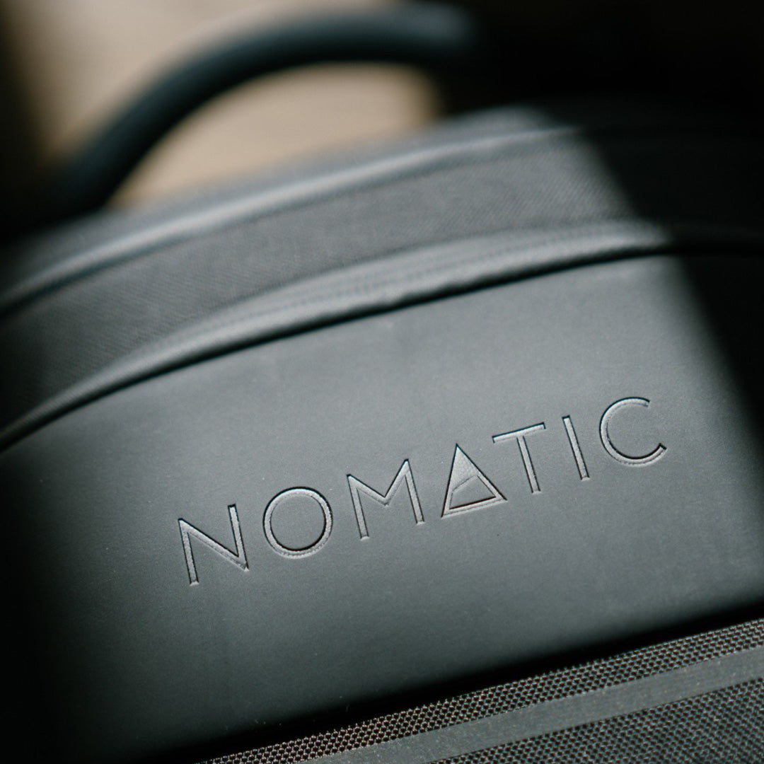 NOMATIC Navigator Travel Backpack 32L - Storming Gravity