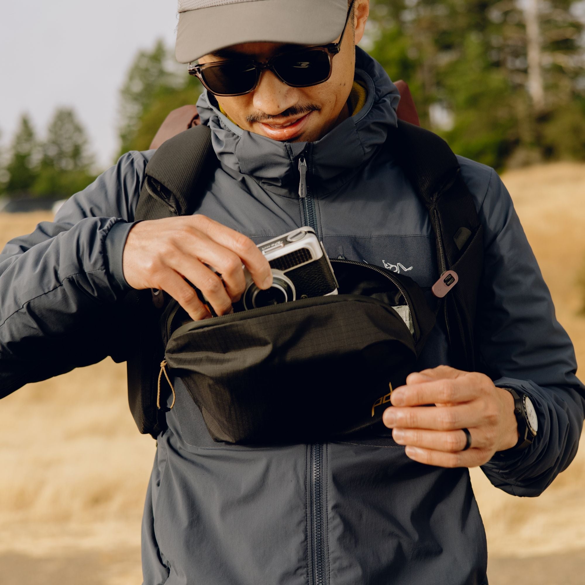 Outdoor Sling 2L - Storming Gravity