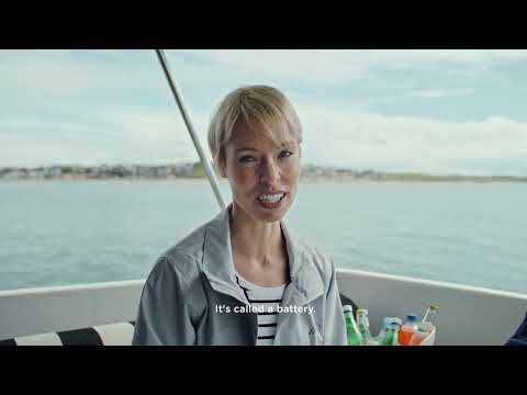 GLACIER Portable Refrigerator with Ice Maker