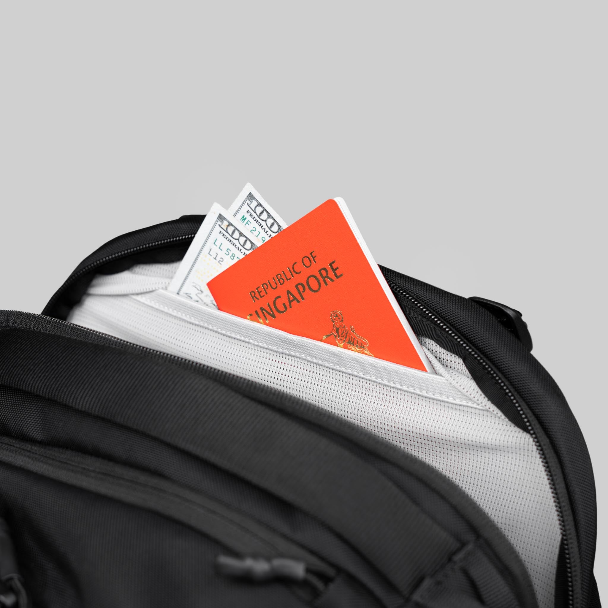 Outbound Travel Pack 30L - Storming Gravity