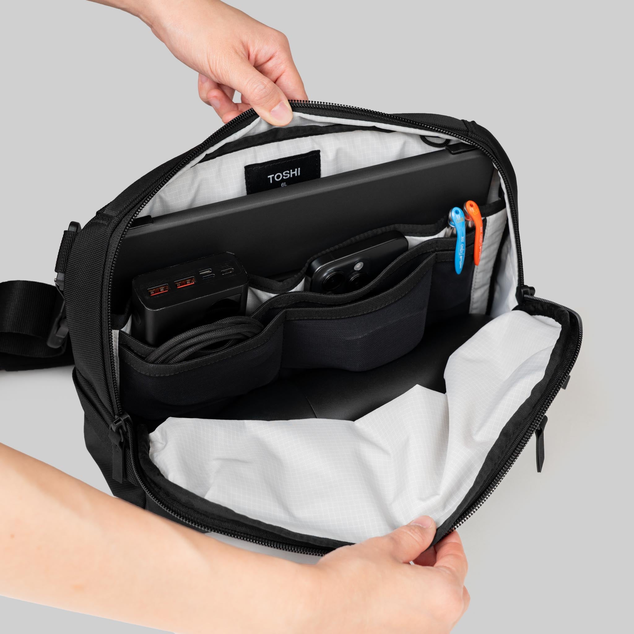 Toshi Sling 6L V2 - Storming Gravity