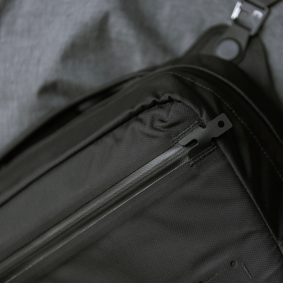 Grip Sling 09 EMBERTEX™ 不含 PFAS