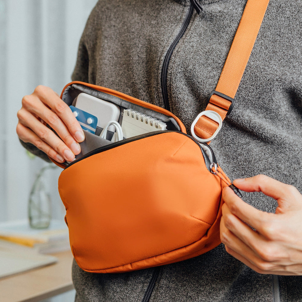 Urban Sling Mini (2L) - Storming Gravity