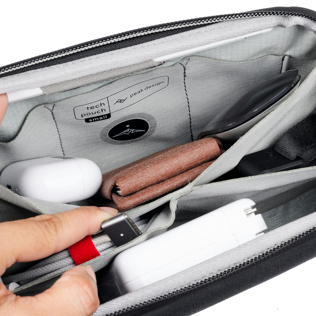 Small Tech Pouch 1L - Storming Gravity
