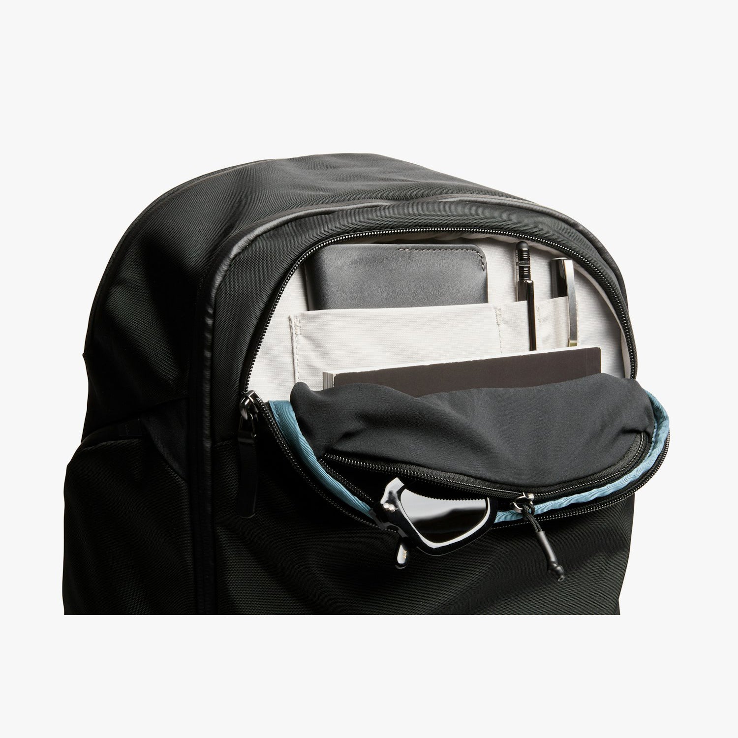 Transit Workpack Pro 22L - Storming Gravity