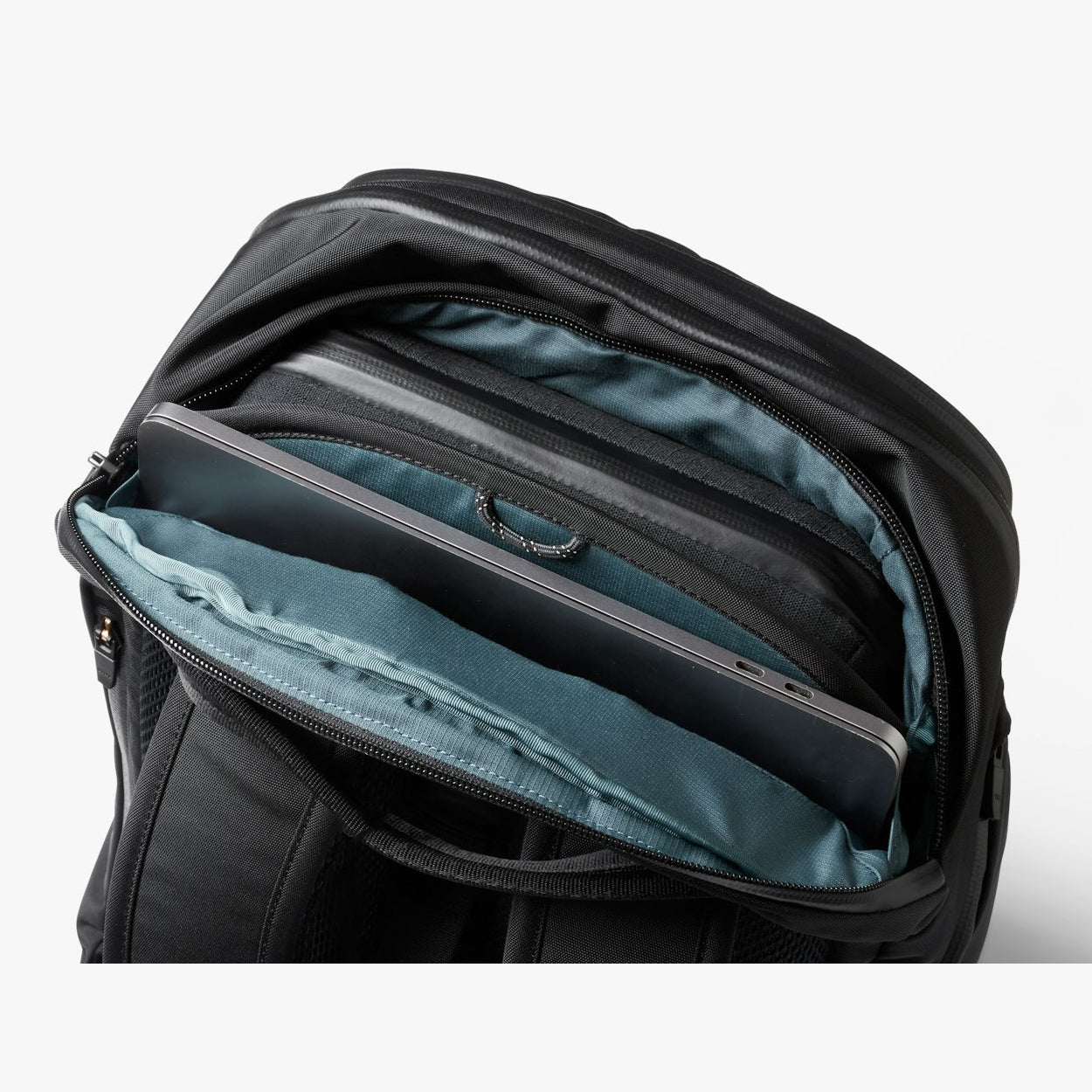 Transit Workpack Pro 22L - Storming Gravity