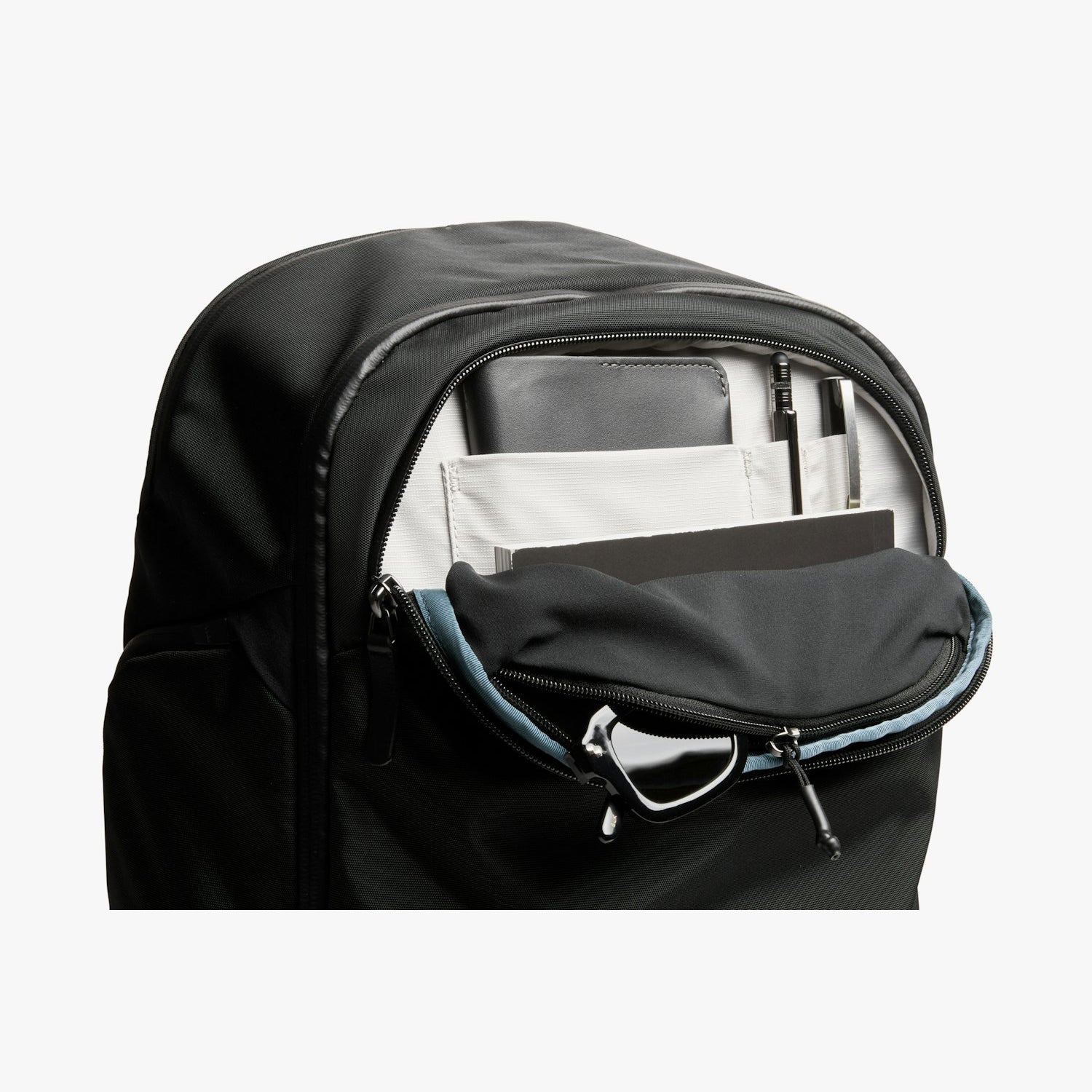 Transit Workpack Pro 28L - Storming Gravity