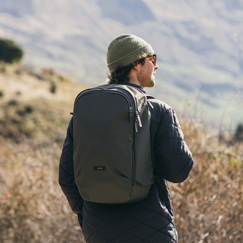 Transit Workpack Pro 28L - Storming Gravity