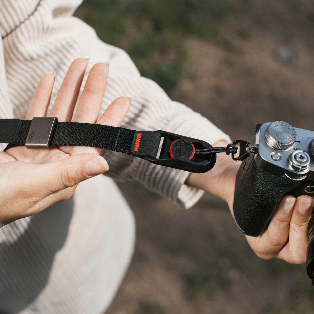 Hand Cuff - Peak Design - Storming Gravity